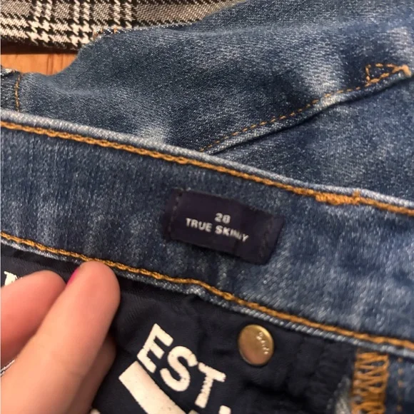 GAP Women's High-Rise Dark Blue Button-Fly Jeans - Picture 9 of 9